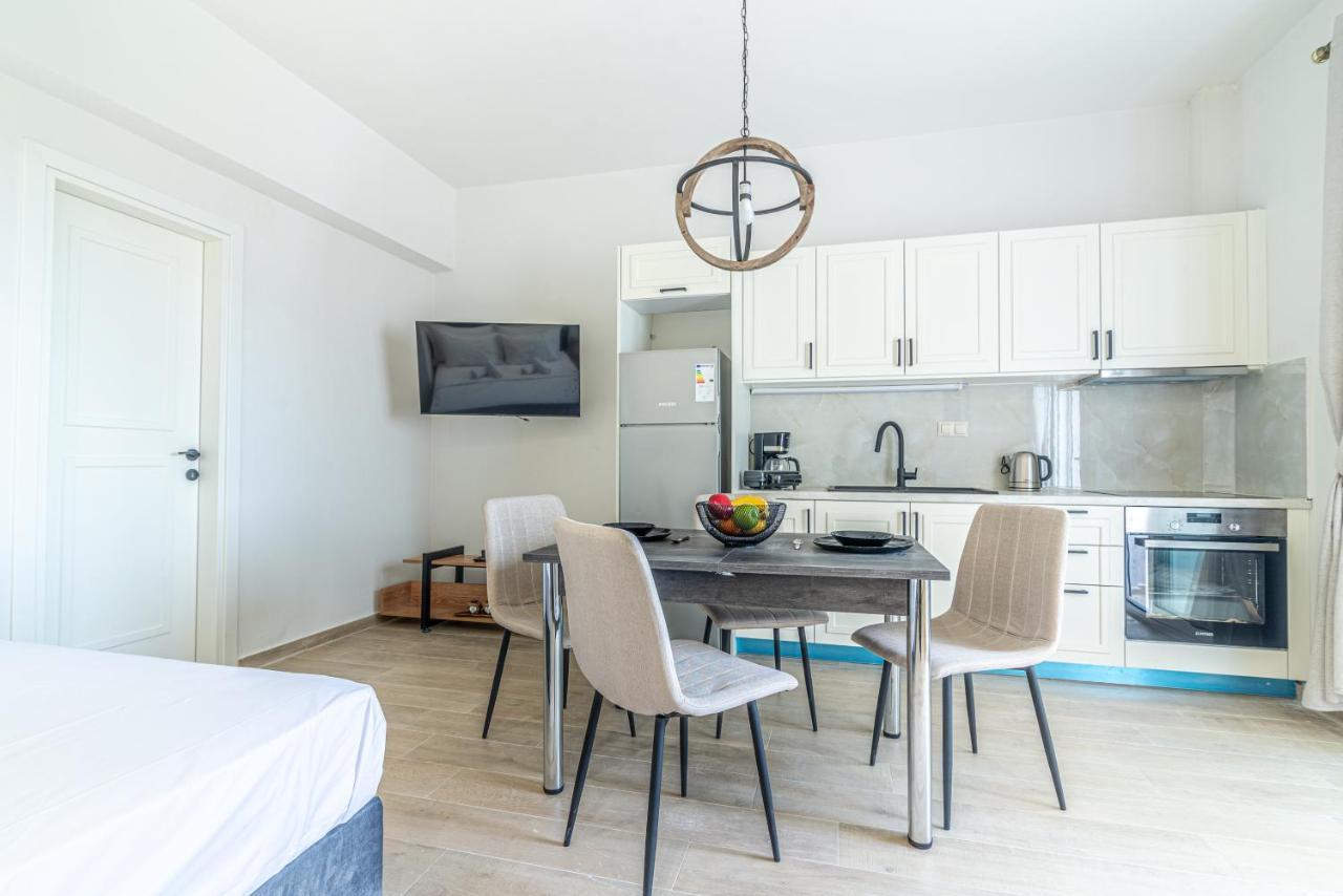 Elegant Suite 1 Near The Beach Gazi Extérieur photo