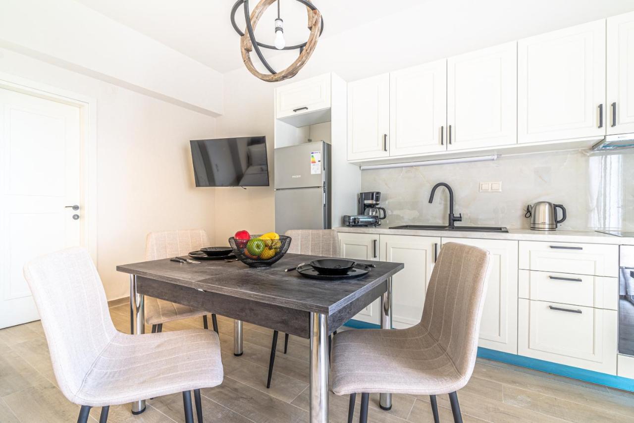 Elegant Suite 1 Near The Beach Gazi Extérieur photo